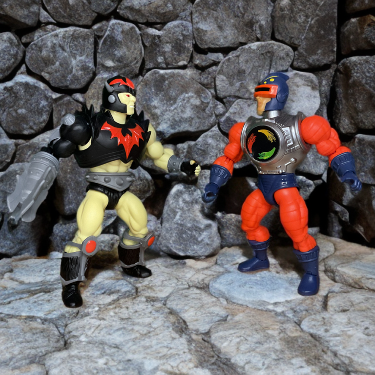 Cuaderno de bocetos Sy-Klone con cuaderno de bocetos Hordak.