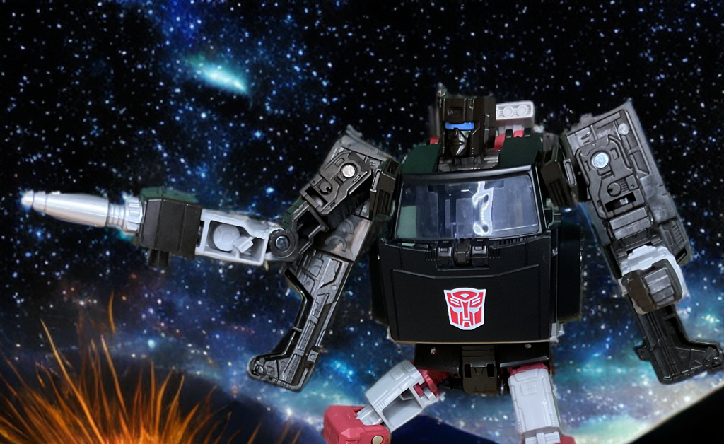 Read more about the article WFC-E34 Trailbreaker: Nostalgic but Fragile G1 Redux
