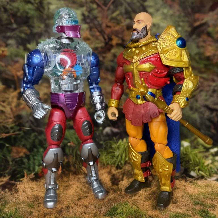 König Randor aus dem Masterverse in königlicher Haltung mit Glatze, der Roboto anspricht.