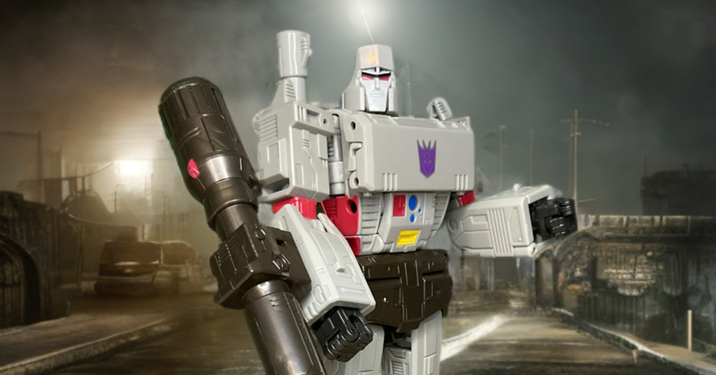 Lies mehr über den Artikel The Ultimate Studio Series 86 Megatron Review: A Must-Read Bio