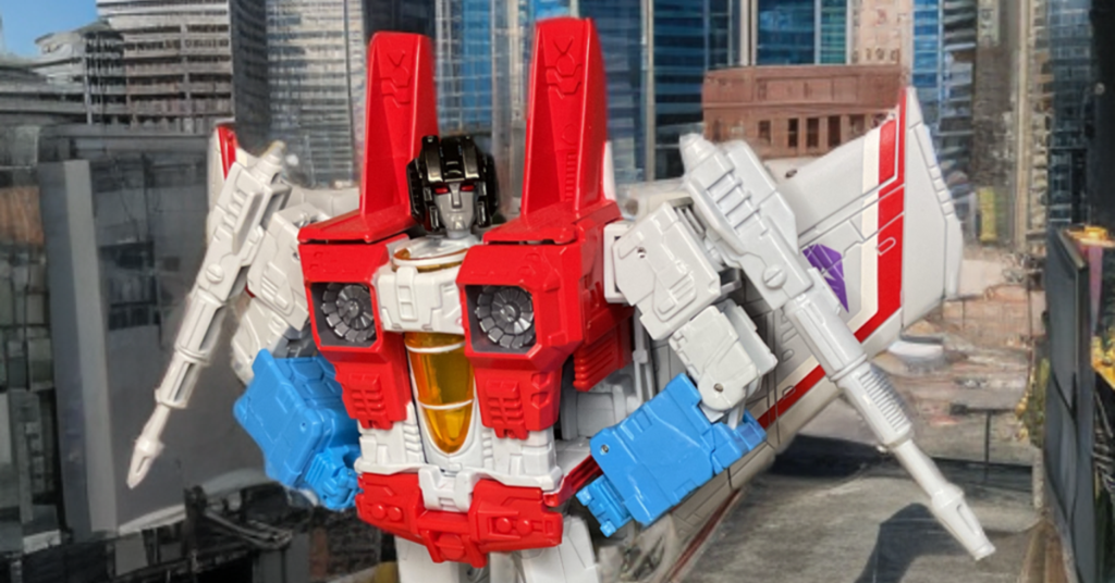 Lies mehr über den Artikel Starscream Bio: Full History of the Decepticon Leader