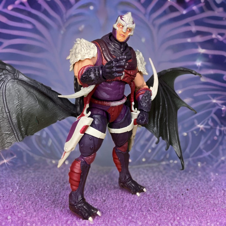 Une photo détaillée de G.I. Joe Classified #140 Nemesis Immortal sur un fond surréaliste.