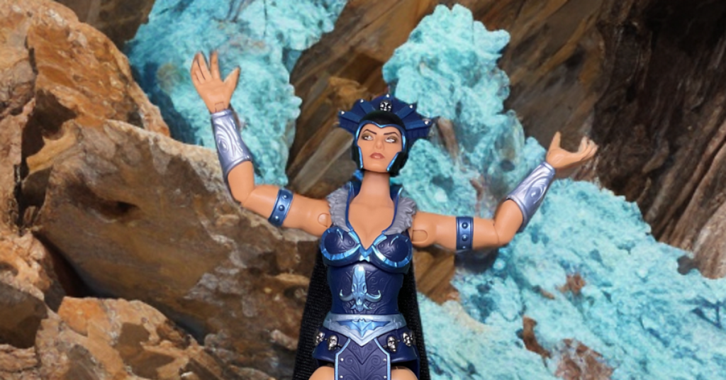 Lies mehr über den Artikel Masterverse New Eternia Evil-Lyn Review: Majestic Villain