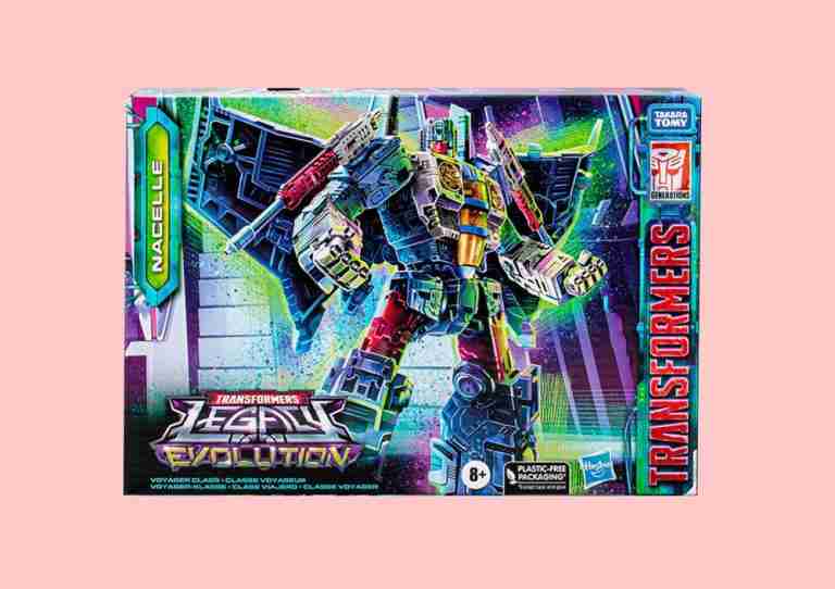 Nacelle box reveals beautiful artwork.